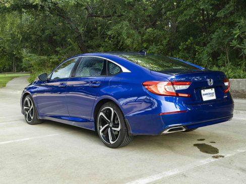 Used 2021 Honda Accord Sport image 7