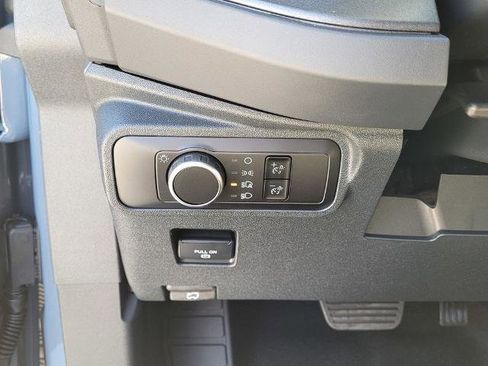 New 2025 Ford Bronco 4-Door image 13