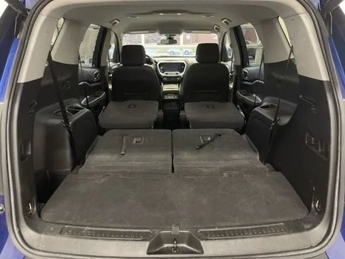 Used 2023 GMC Acadia SLE AWD/4WD image 14