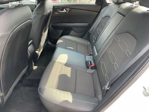 Used 2023 Kia Forte GT-Line FWD image 7