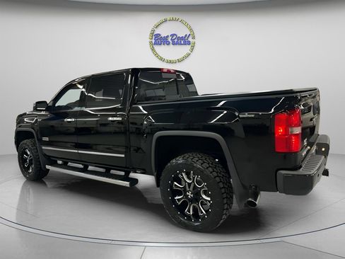 Used 2014 GMC Sierra 1500 SLT w/ All-Terrain Package AWD/4WD image 3