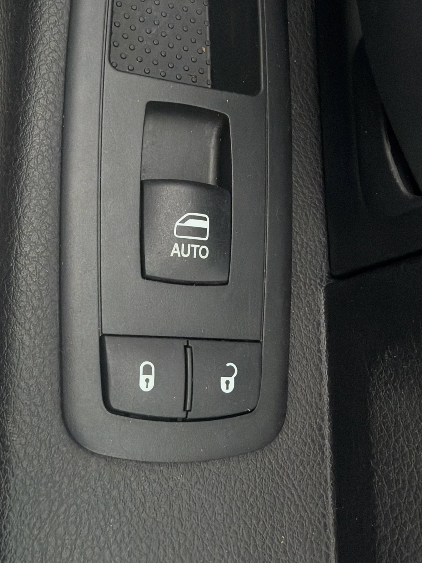 Used 2014 RAM 4500 Tradesman RWD image 42