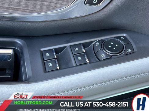 New 2026 Ford Expedition Platinum w/ Platinum Ultimate Package AWD/4WD image 11