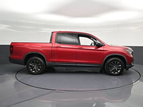 Used 2022 Honda Ridgeline Sport image 4
