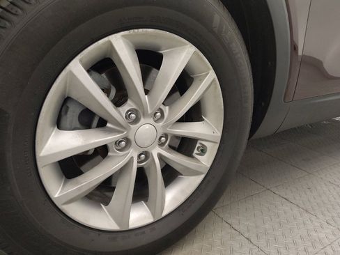 Used 2017 Kia Sorento FWD w/ LX Convenience Package image 31