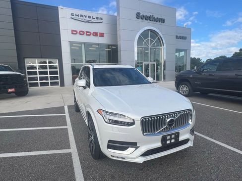 Used 2022 Volvo XC90 T6 Inscription w/ Advanced Package image 1