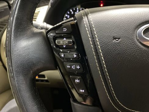 Used 2022 INFINITI QX80 Sensory w/ Cargo Package image 11