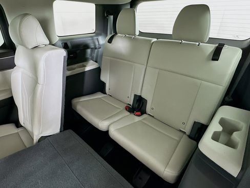 Used 2024 Hyundai Santa Fe SEL image 27