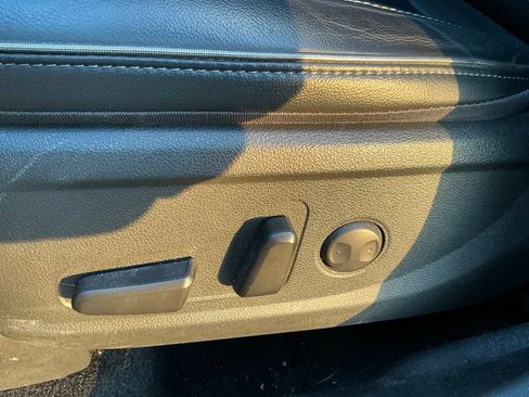 Used 2022 Hyundai Santa Fe SEL w/ Convenience + Premium Package image 17