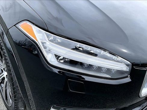 Certified 2025 Volvo XC90 T8 Ultra w/ Lounge Package image 33