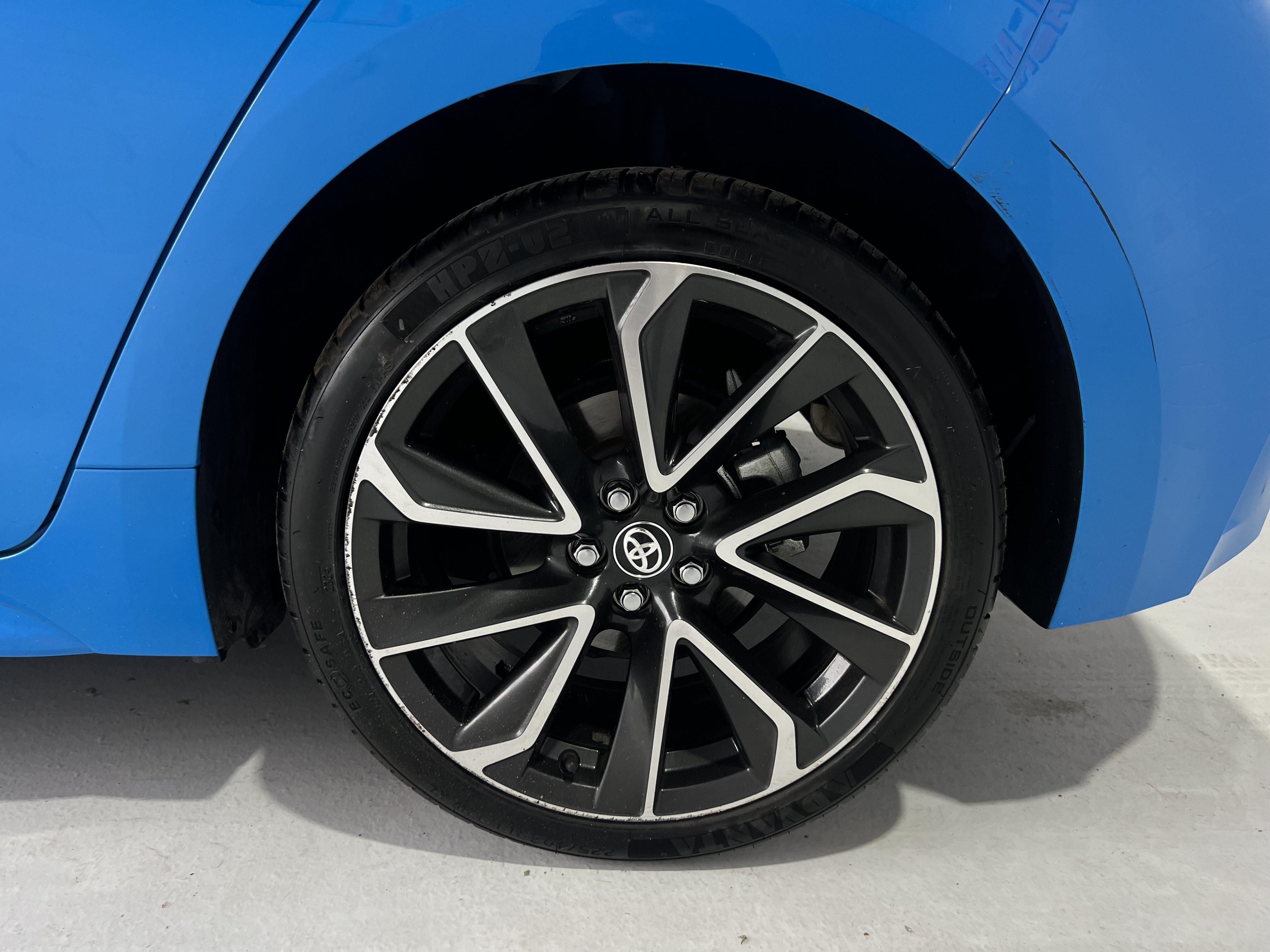 Used 2019 Toyota Corolla XSE FWD image 23