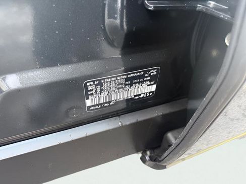 New 2026 Mitsubishi Outlander SE image 36