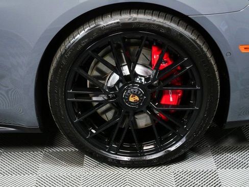 New 2026 Porsche Panamera GTS image 40
