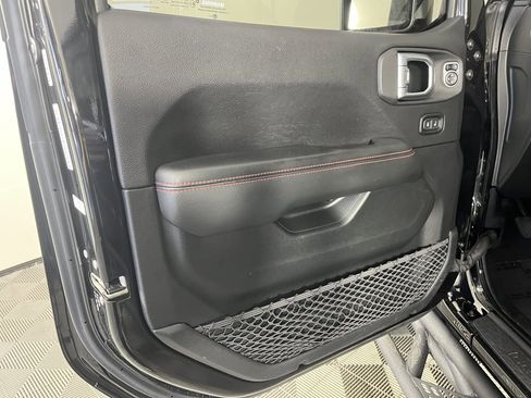 Used 2020 Jeep Gladiator Rubicon image 11