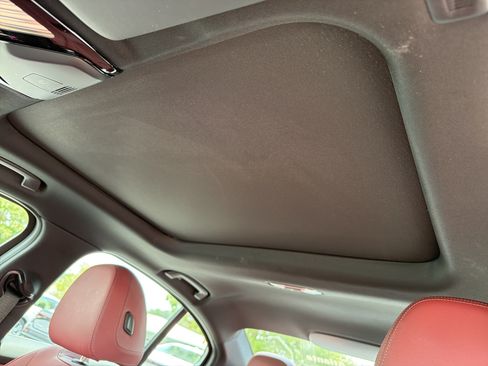 Used 2026 BMW 330i Sedan w/ Premium Package RWD image 18