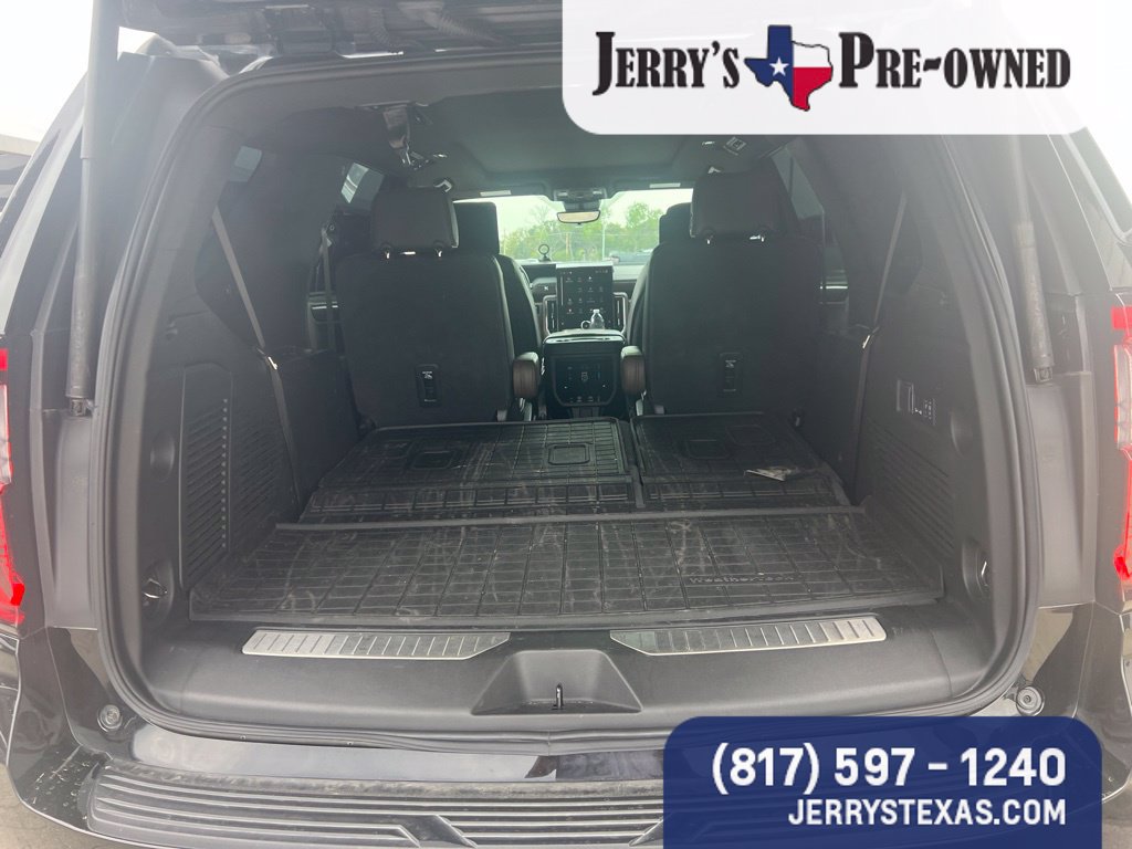 Used 2025 GMC Yukon Denali Ultimate AWD/4WD image 15
