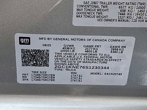 Used 2025 Chevrolet Silverado 2500 LT w/ Convenience Package image 26