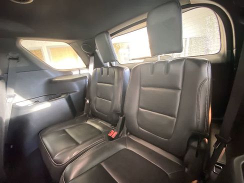 Used 2019 Ford Explorer Limited w/ Class III Trailer Tow Package AWD/4WD image 26