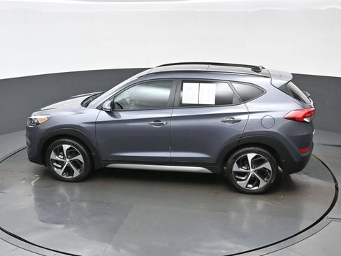 Used 2017 Hyundai Tucson Limited w/ Limited Ultimate Package 03 FWD image 37