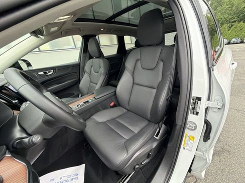 Certified 2024 Volvo XC60 B5 Plus w/ Protection Package Premier AWD/4WD image 15