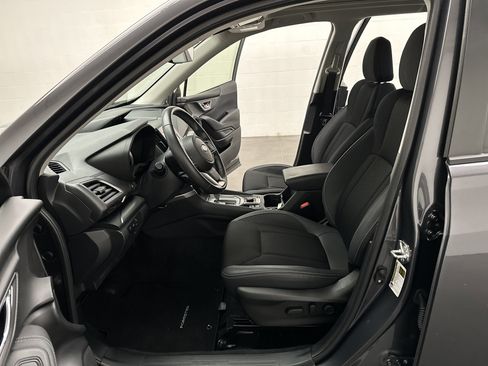 Used 2023 Subaru Forester Premium AWD/4WD image 17