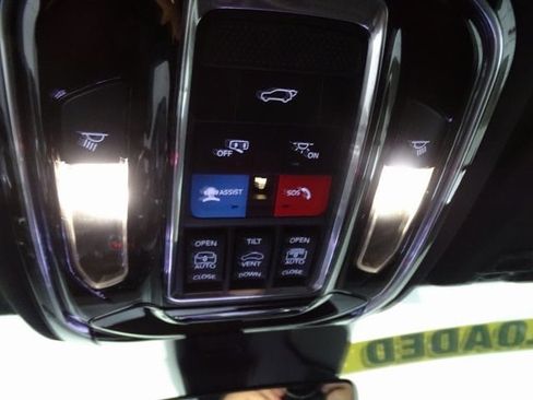 Certified 2024 Jeep Grand Cherokee L Overland w/ Trailer Tow Package image 11