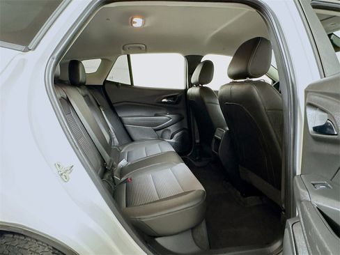 Used 2024 Chevrolet Trax LT image 23