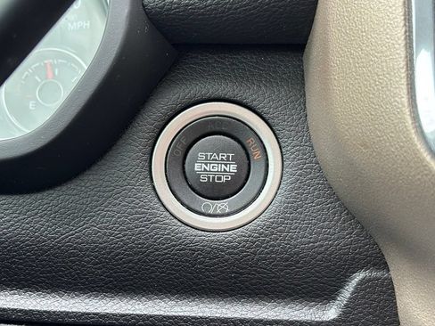 Used 2022 RAM 2500 Laramie AWD/4WD image 24