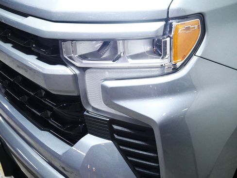 Certified 2024 Chevrolet Silverado 1500 RST image 16