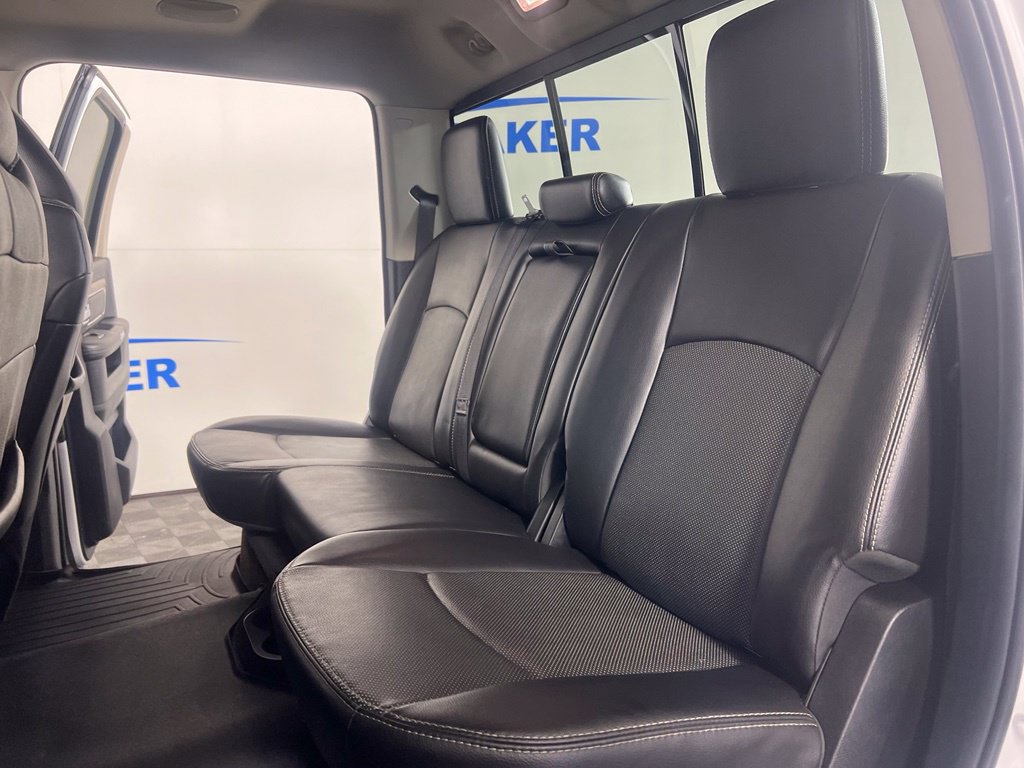 Used 2015 RAM 3500 Laramie w/ Convenience Group AWD/4WD image 14