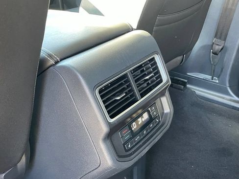 Used 2025 Volkswagen Atlas SEL Premium R-Line AWD/4WD image 25