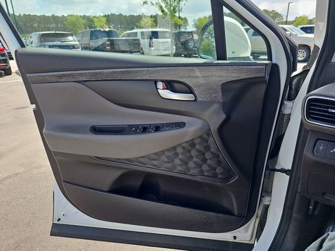 Used 2019 Hyundai Santa Fe SE FWD image 31