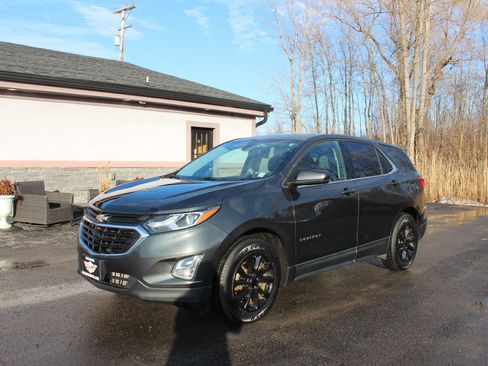 Used 2018 Chevrolet Equinox LT FWD image 11