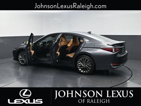 Certified 2025 Lexus ES 300h Ultra Luxury FWD image 38