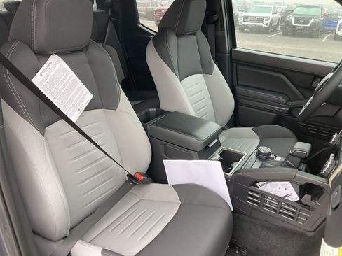 Certified 2026 Toyota Tacoma TRD Off-Road image 28