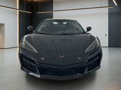 Used 2023 Chevrolet Corvette Z06 w/ Stealth Interior Trim Package RWD image 8