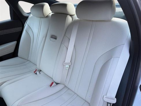 Used 2024 Genesis G80 image 14