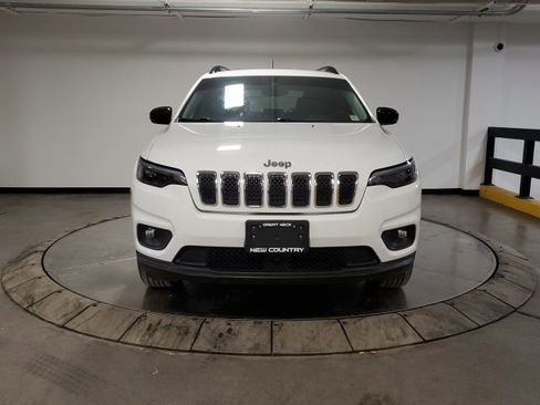 Used 2022 Jeep Cherokee Latitude Lux image 3