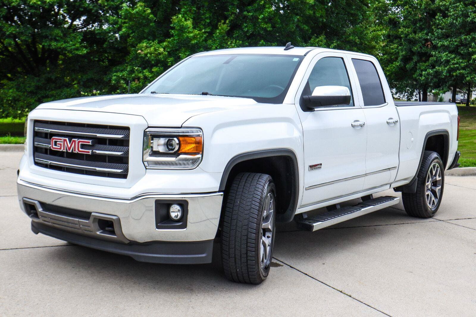 Used 2014 GMC Sierra 1500 SLT w/ All-Terrain Package AWD/4WD image 3