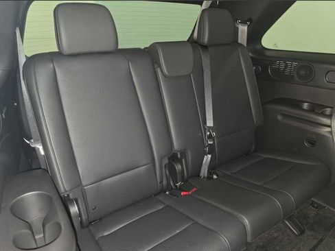 Certified 2026 Hyundai Palisade Limited AWD/4WD image 13
