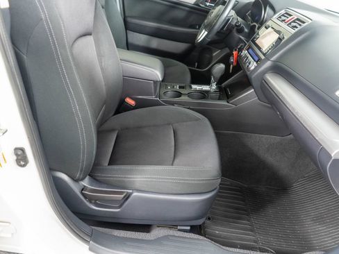 Used 2015 Subaru Legacy 2.5i Premium AWD/4WD image 8