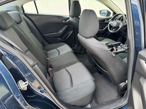Used 2015 MAZDA MAZDA3 i Sport image 15