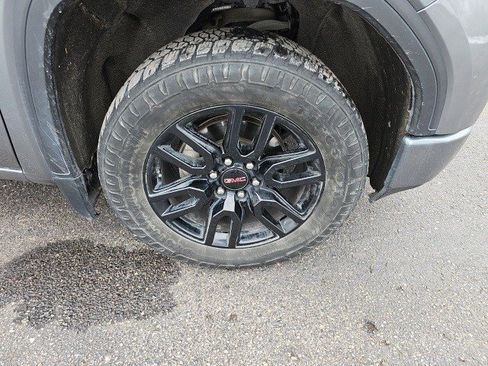 Used 2021 GMC Sierra 1500 Elevation w/ Preferred Package image 10