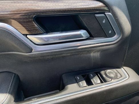 Used 2022 Chevrolet Silverado 1500 LT AWD/4WD image 18