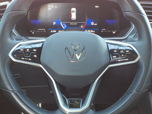 Used 2024 Volkswagen Tiguan SE R-Line AWD/4WD image 9