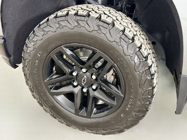 Used 2021 Chevrolet Silverado 1500 LT Trail Boss w/ Convenience Package II AWD/4WD image 32