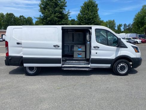 Used 2018 Ford Transit 250 148 Low Roof RWD image 6