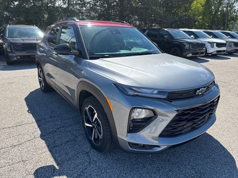 Used 2023 Chevrolet TrailBlazer RS w/ Sun and Liftgate Package AWD/4WD image 7