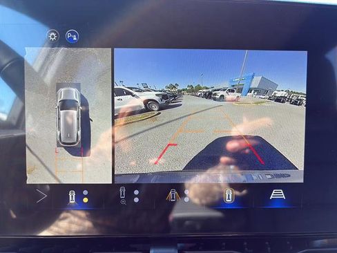 New 2026 Chevrolet Equinox RS w/ Convenience Package III FWD image 22