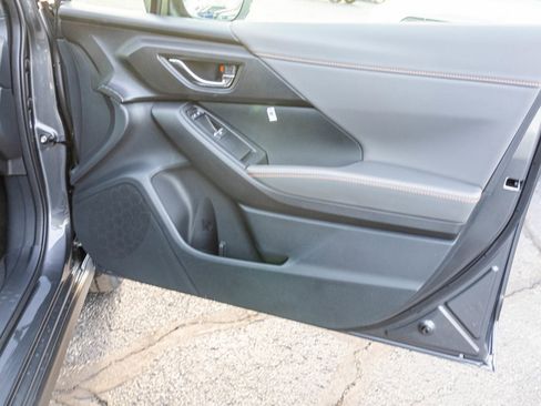 New 2026 Subaru Crosstrek 2.5i Limited w/ Crosstrek Mirror Package image 40